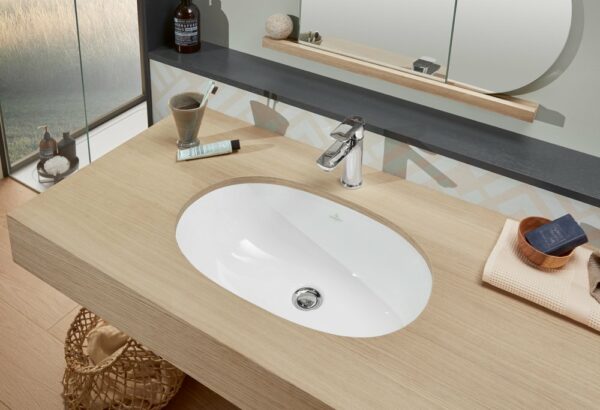 Iš apačios montuojamas praustuvas Villeroy&Boch O.Novo 600x350mm